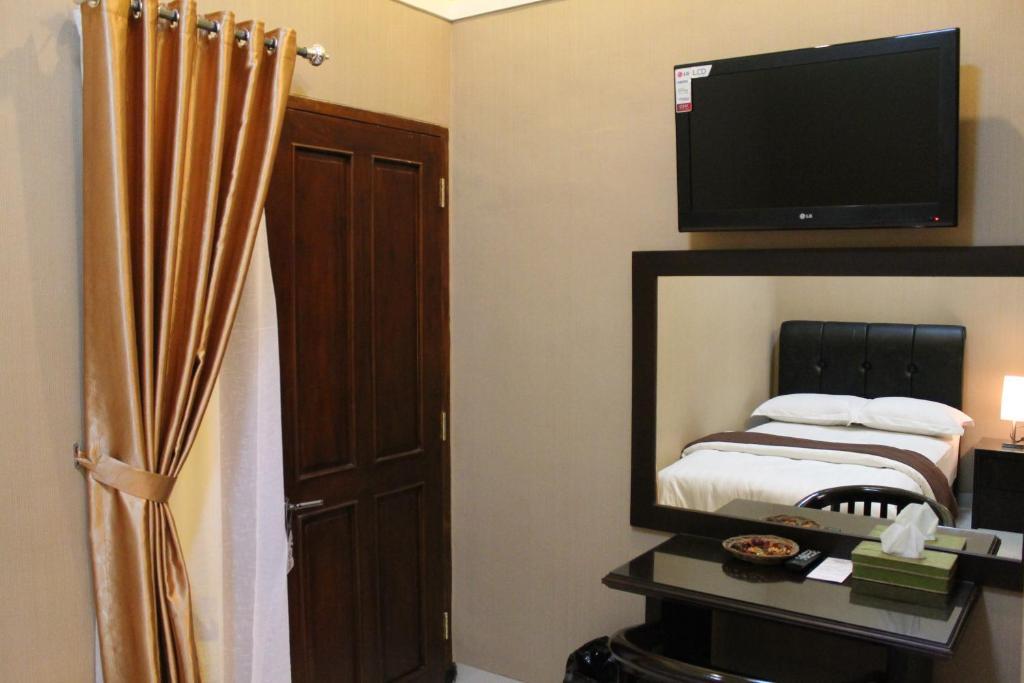 Omah Semar Homestay Джокьякарта Экстерьер фото